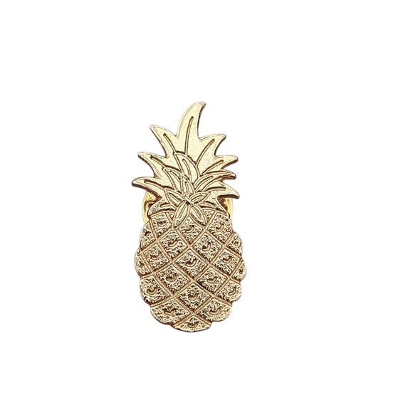 Chic Gold Pineapple Pin - Picture 1 of 3